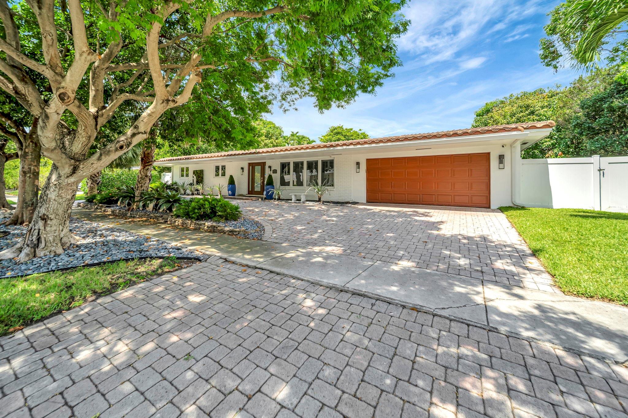 1925 SE 25th Ave