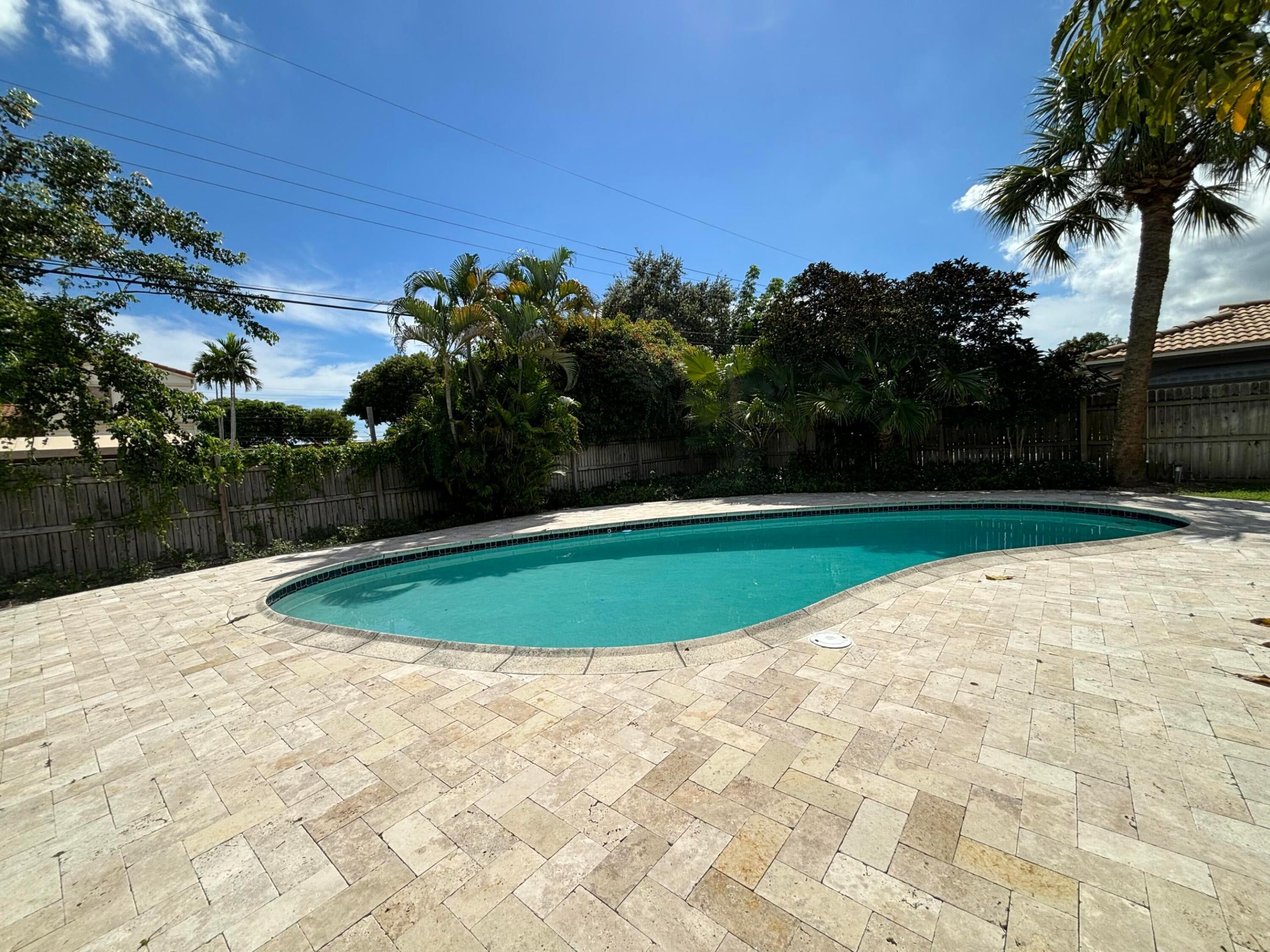 3760 NW 2ND Court