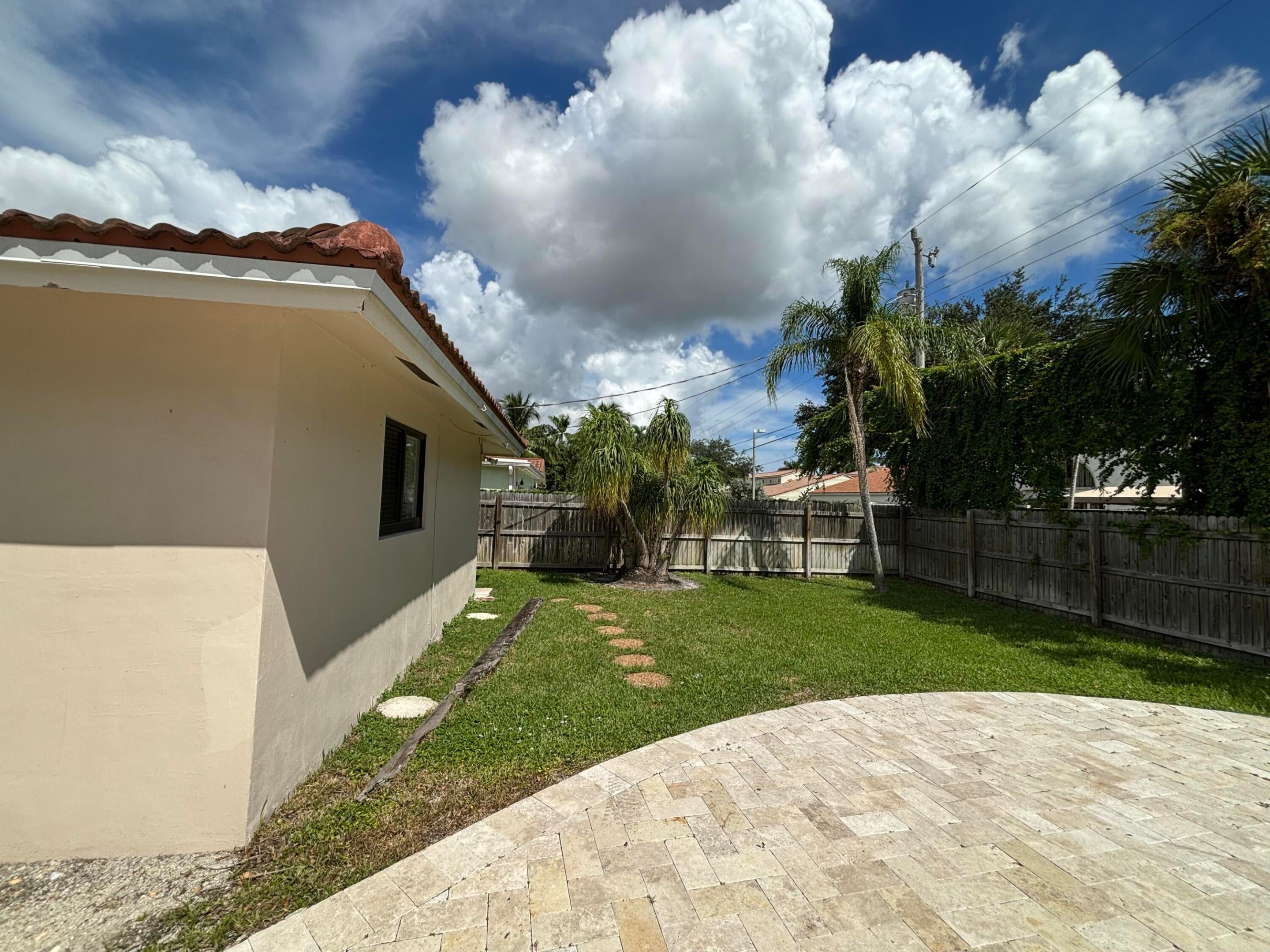 3760 NW 2ND Court