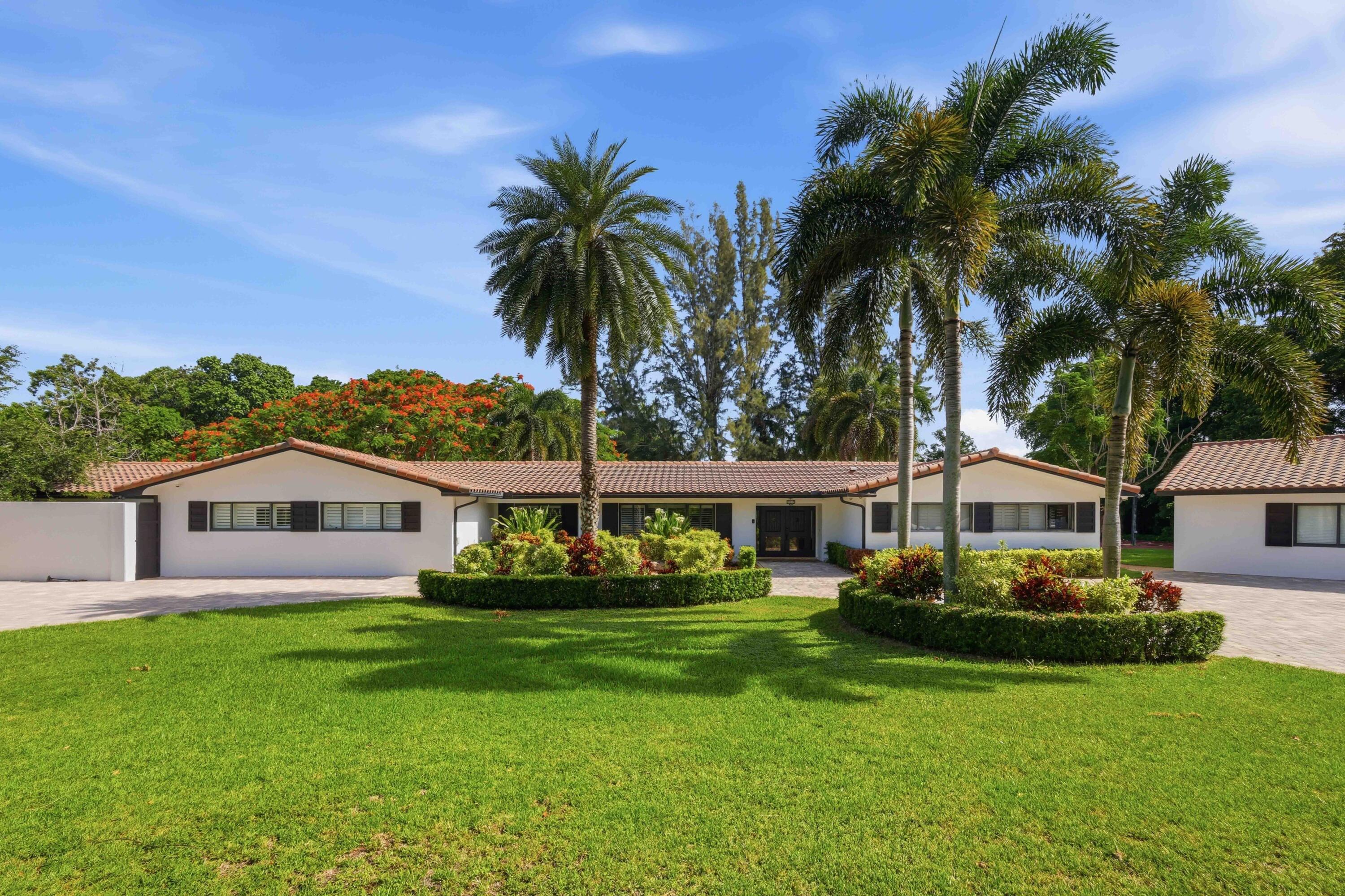14701 Sunset Lane