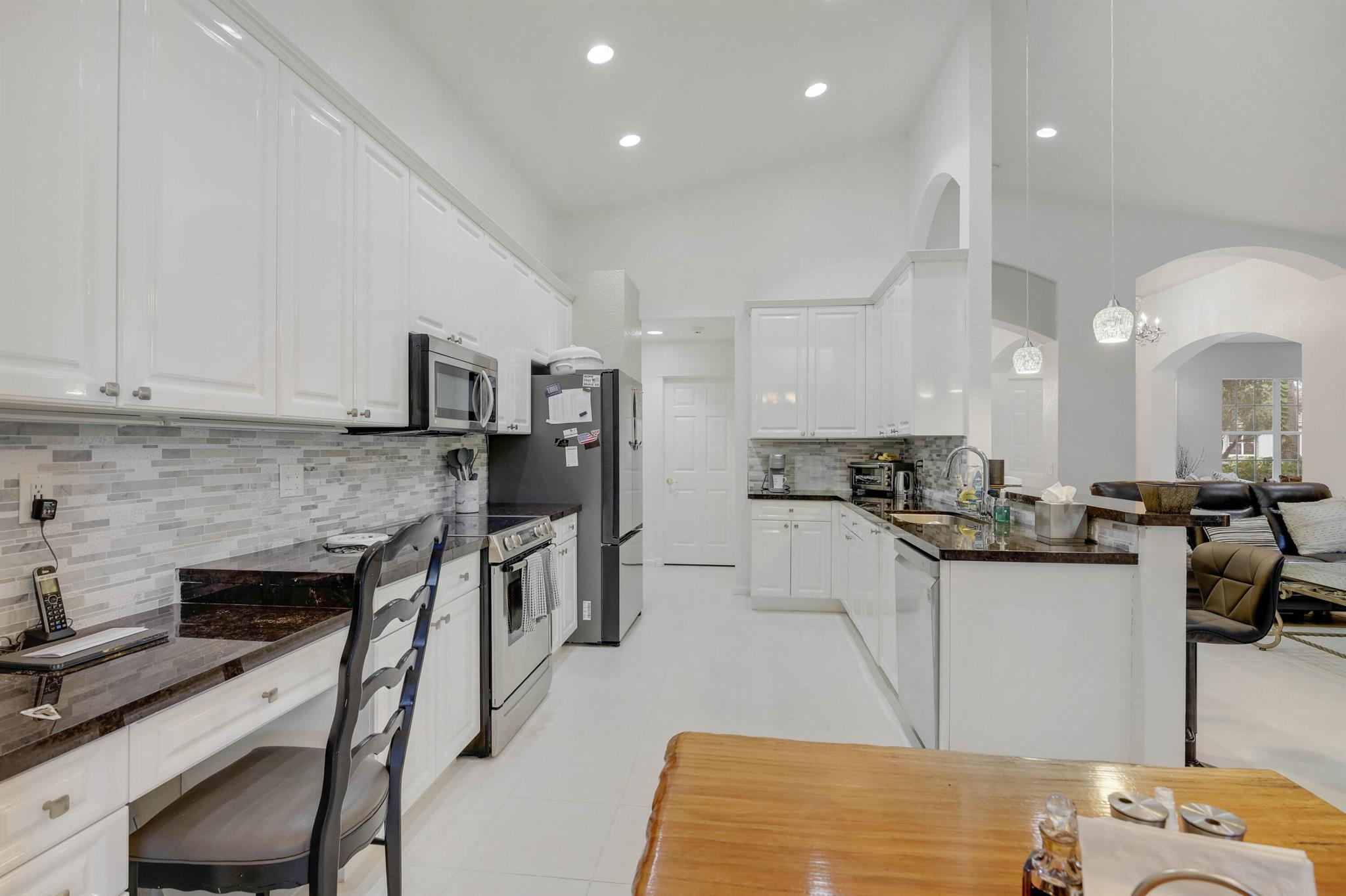 VALENCIA ISLES 2 - Residential