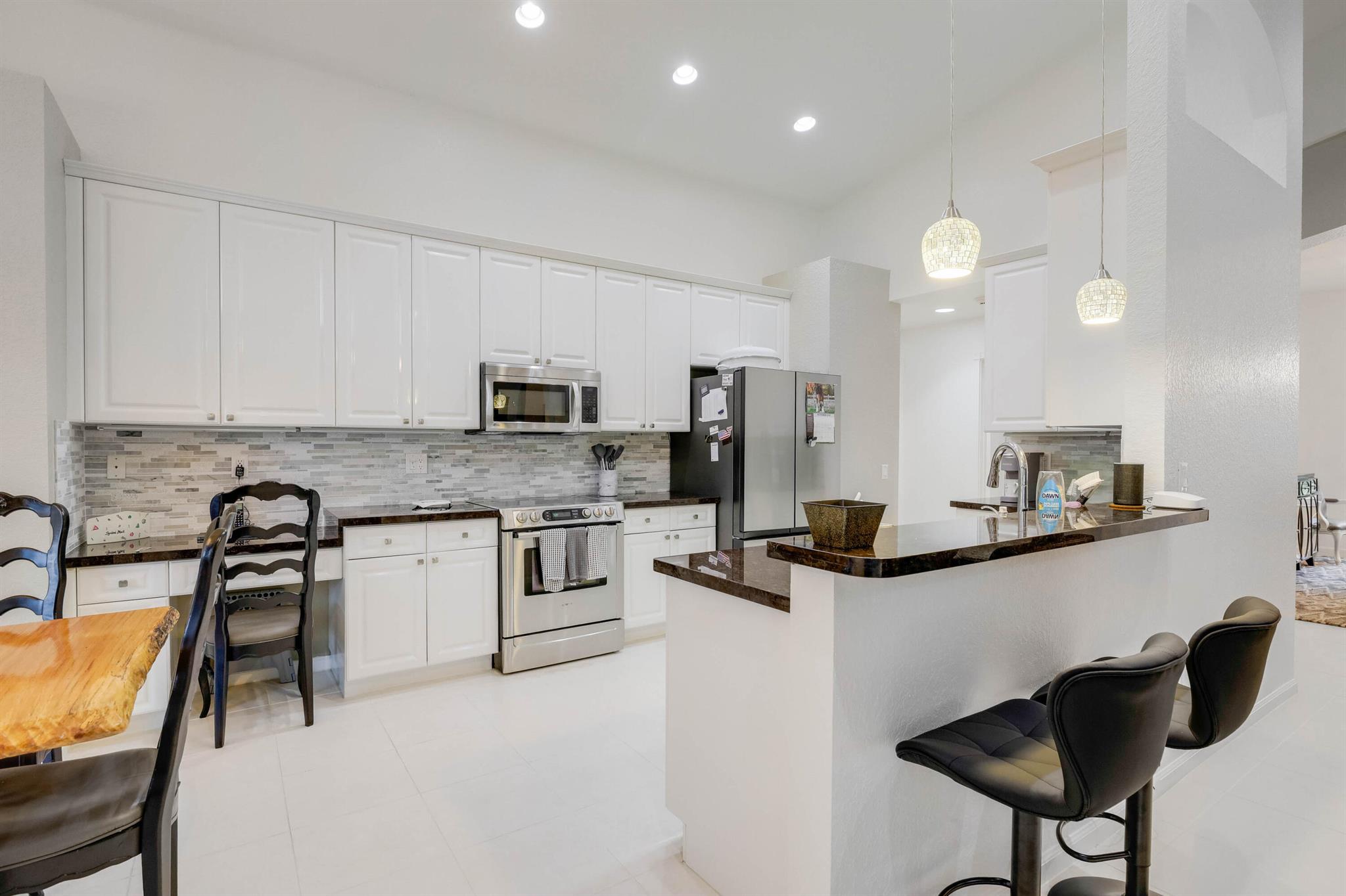 VALENCIA ISLES 2 - Residential