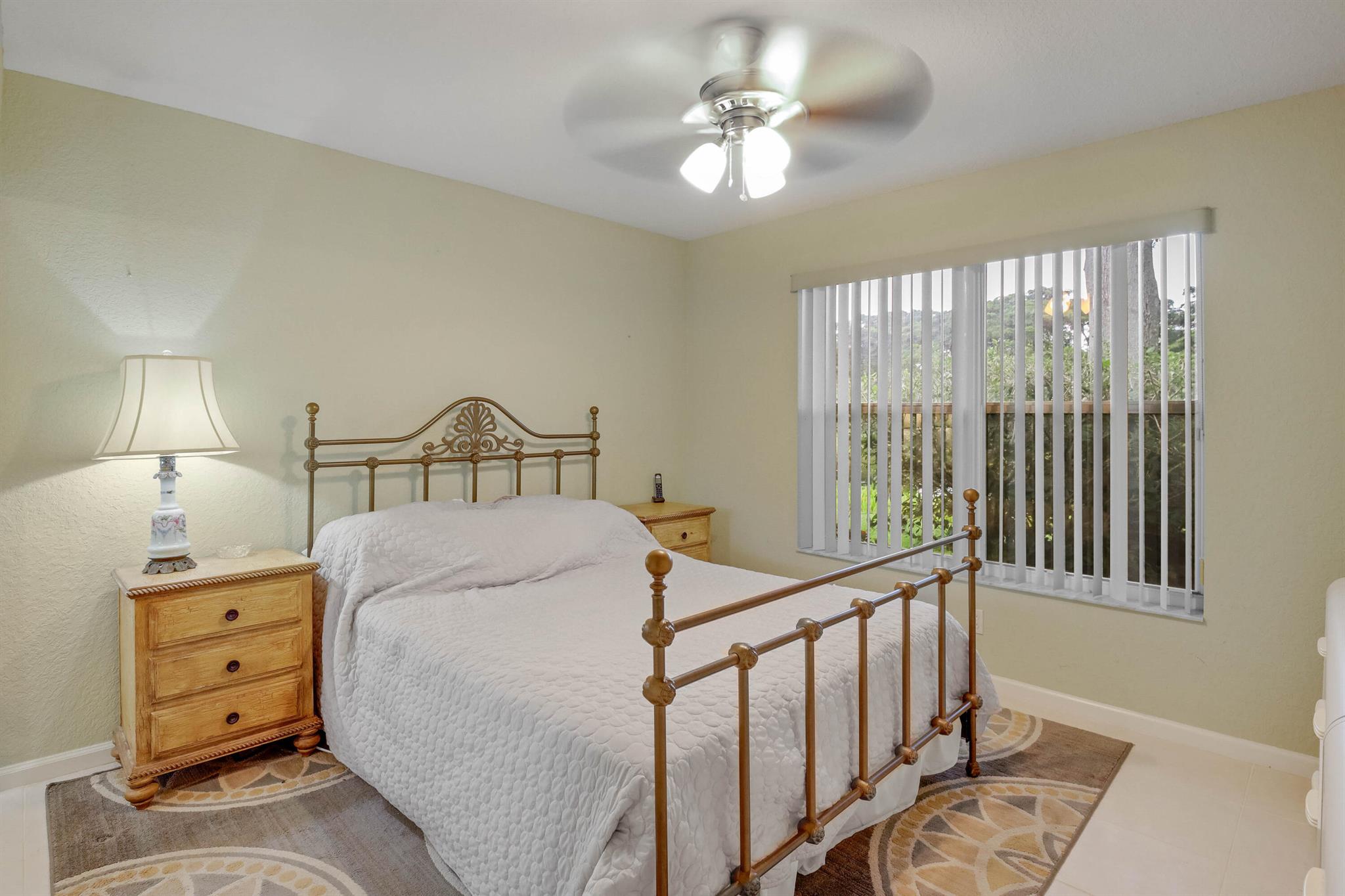 VALENCIA ISLES 2 - Residential