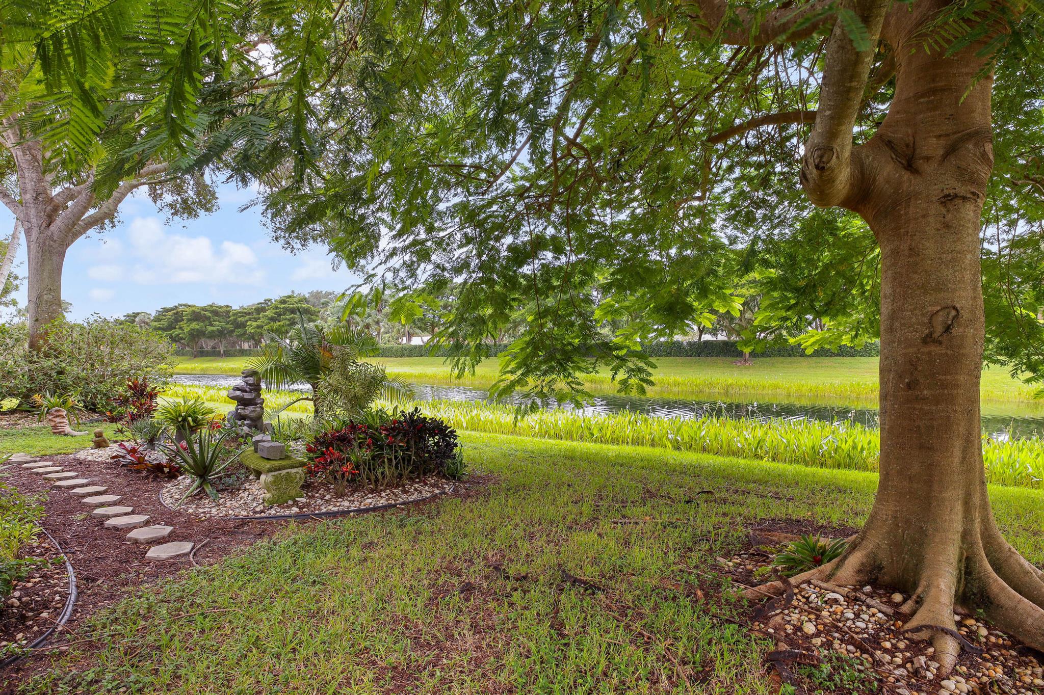 VALENCIA ISLES 2 - Residential