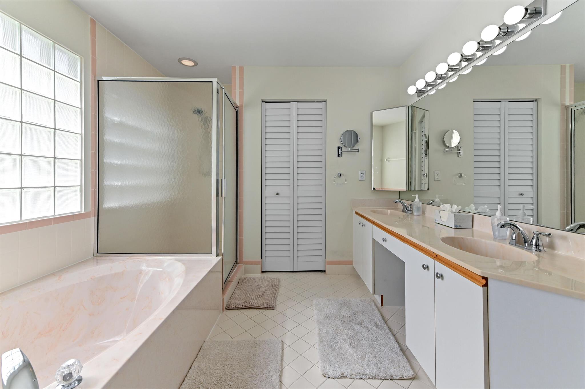 LAKE CHARLESTON - Residential