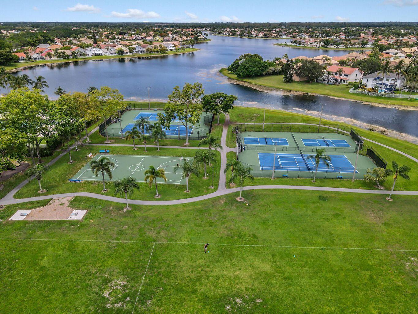 LAKE CHARLESTON - Residential