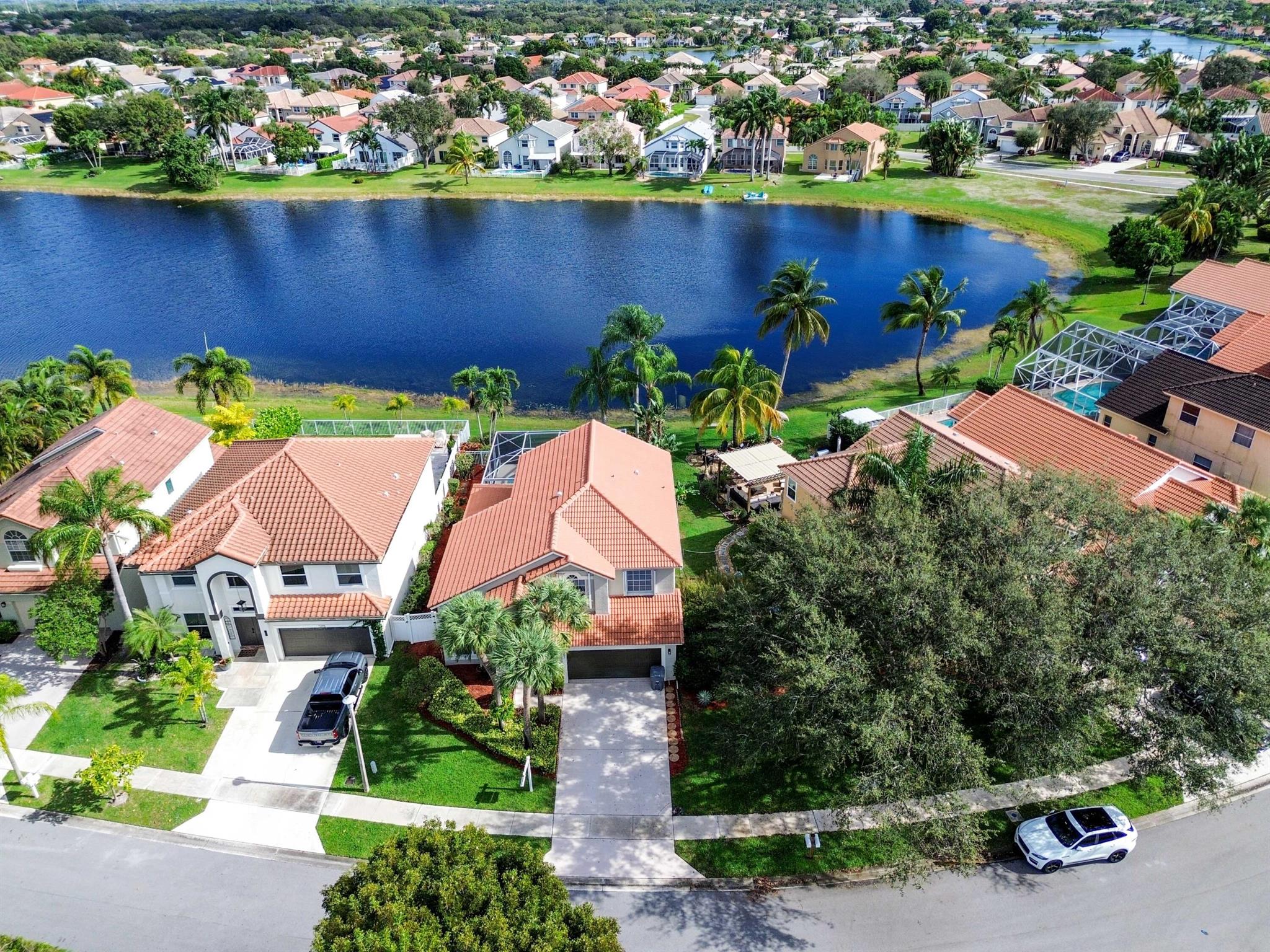 LAKE CHARLESTON - Residential