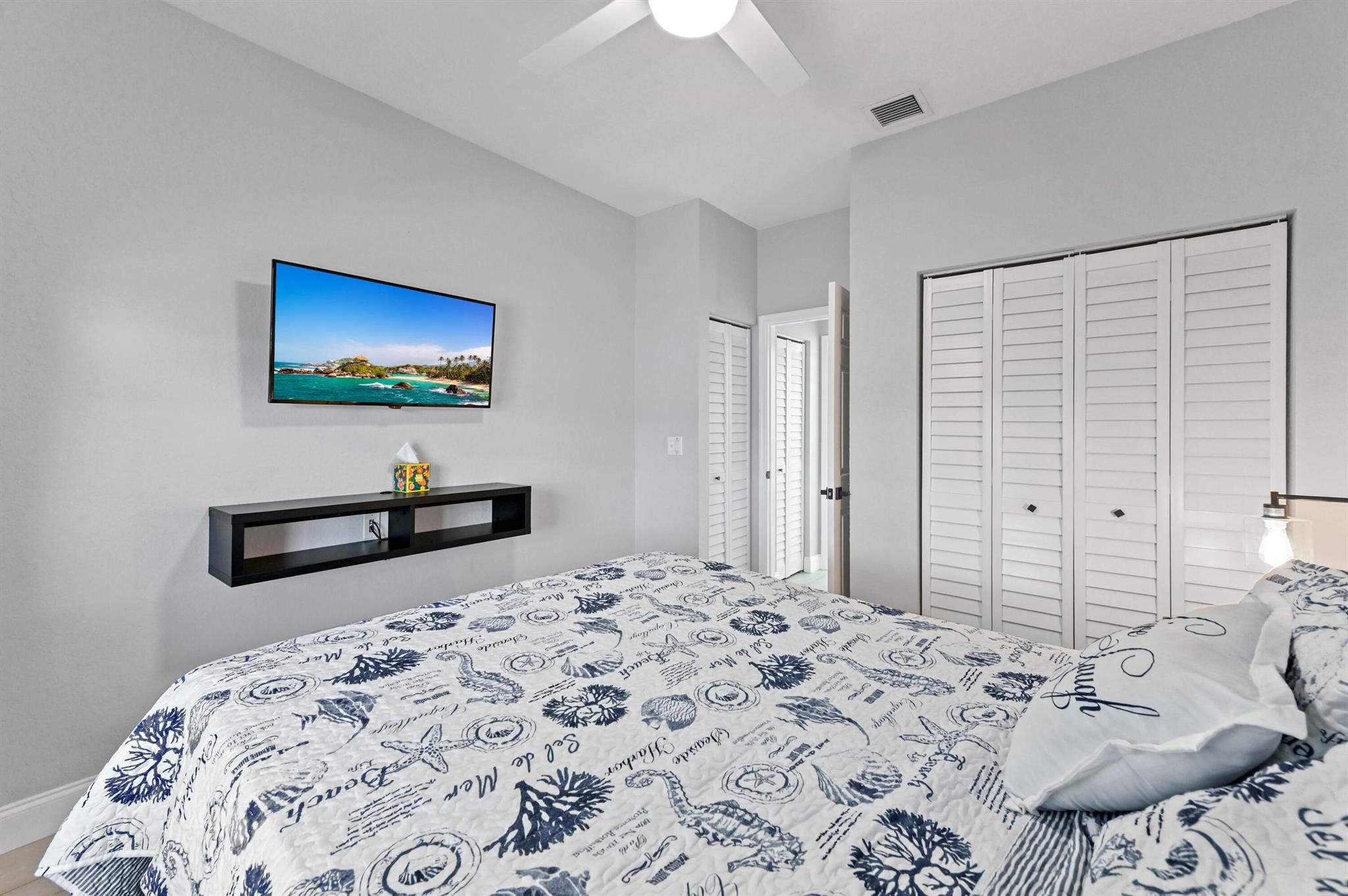 LAKE CHARLESTON - Residential