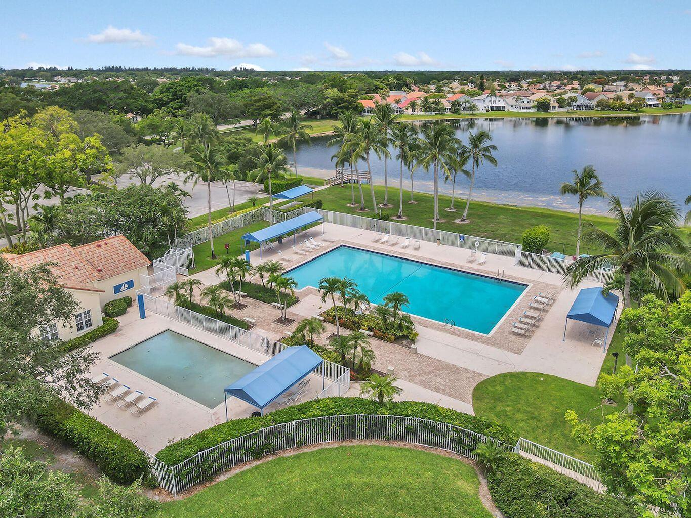 LAKE CHARLESTON - Residential