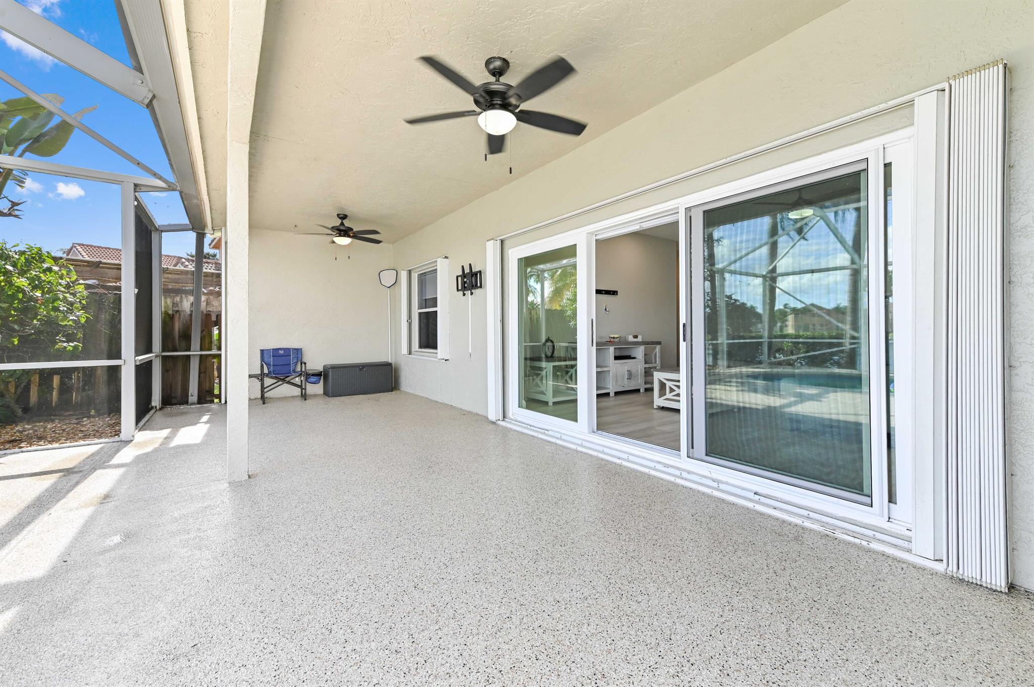 LAKE CHARLESTON - Residential