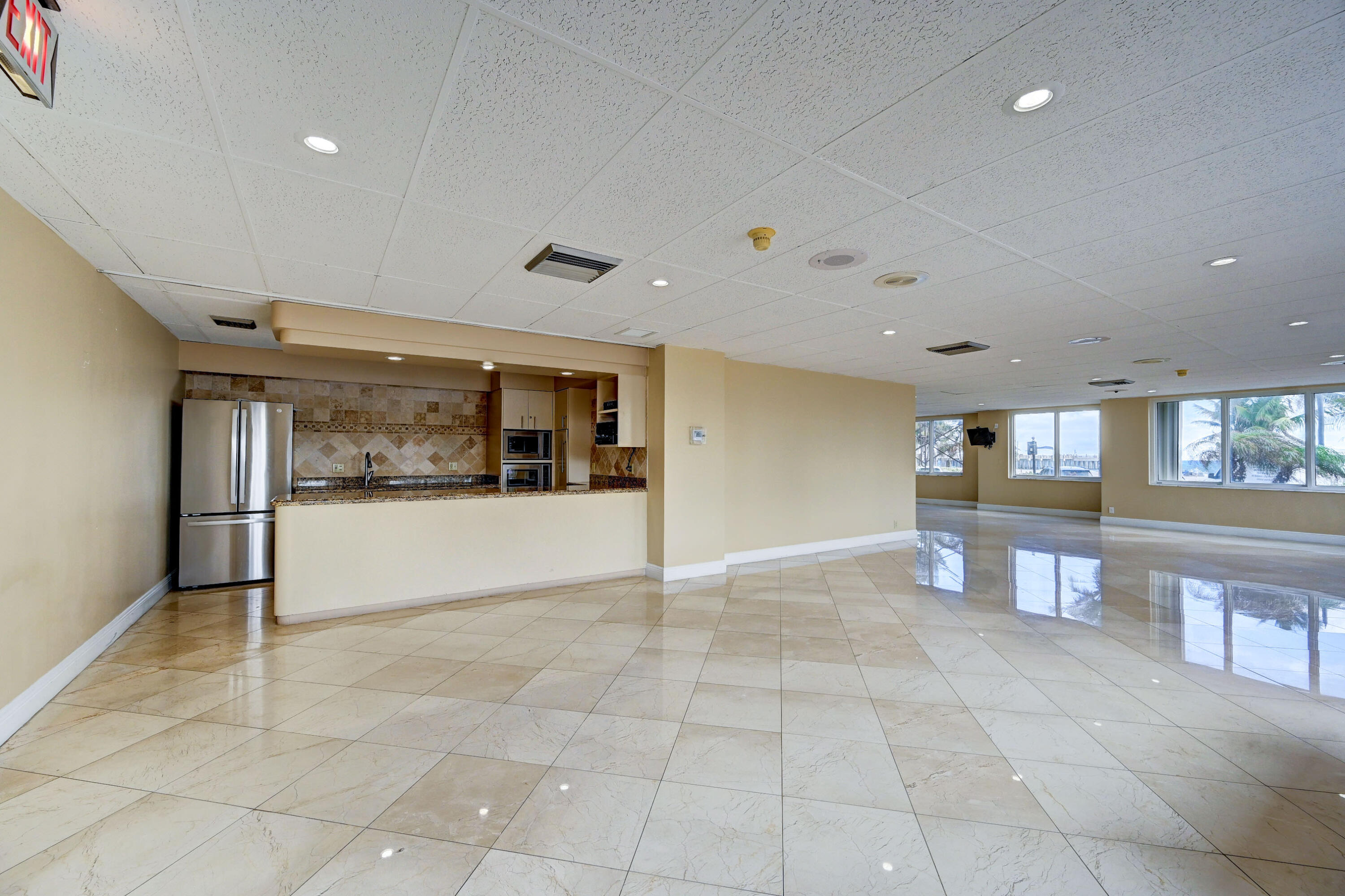 SEA MONARCH CONDO - Residential