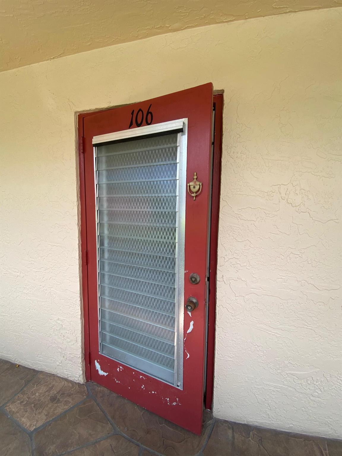1055 Country Club Drive #106, Margate, FL, 33063/$120,000 1 1055 Country Club Drive #106