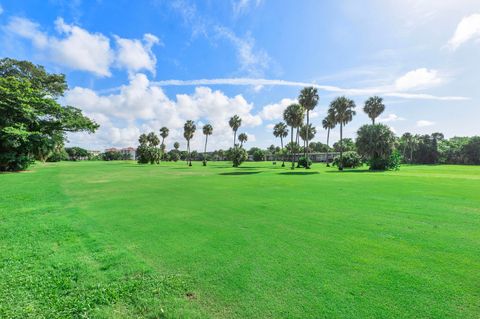 Tiny photo for 804 Cypress Grove Lane #408, Pompano Beach, FL 33069 (MLS # B26054135)