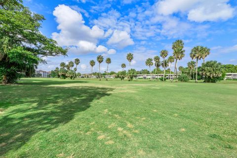 Tiny photo for 804 Cypress Grove Lane #408, Pompano Beach, FL 33069 (MLS # B26054135)