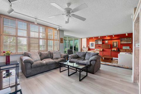 Tiny photo for 804 Cypress Grove Lane #408, Pompano Beach, FL 33069 (MLS # B26054135)