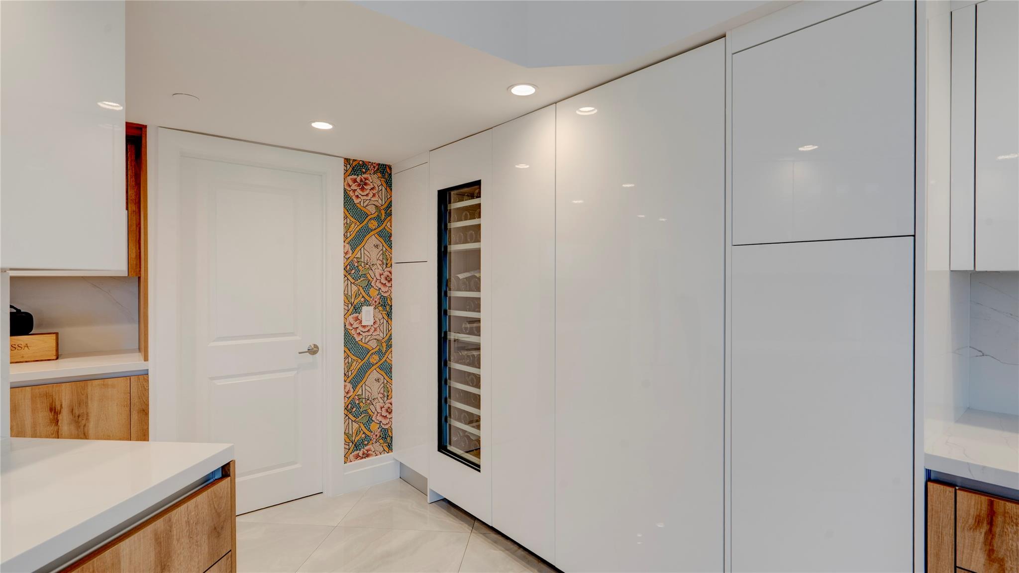 Corniche Condo - Residential