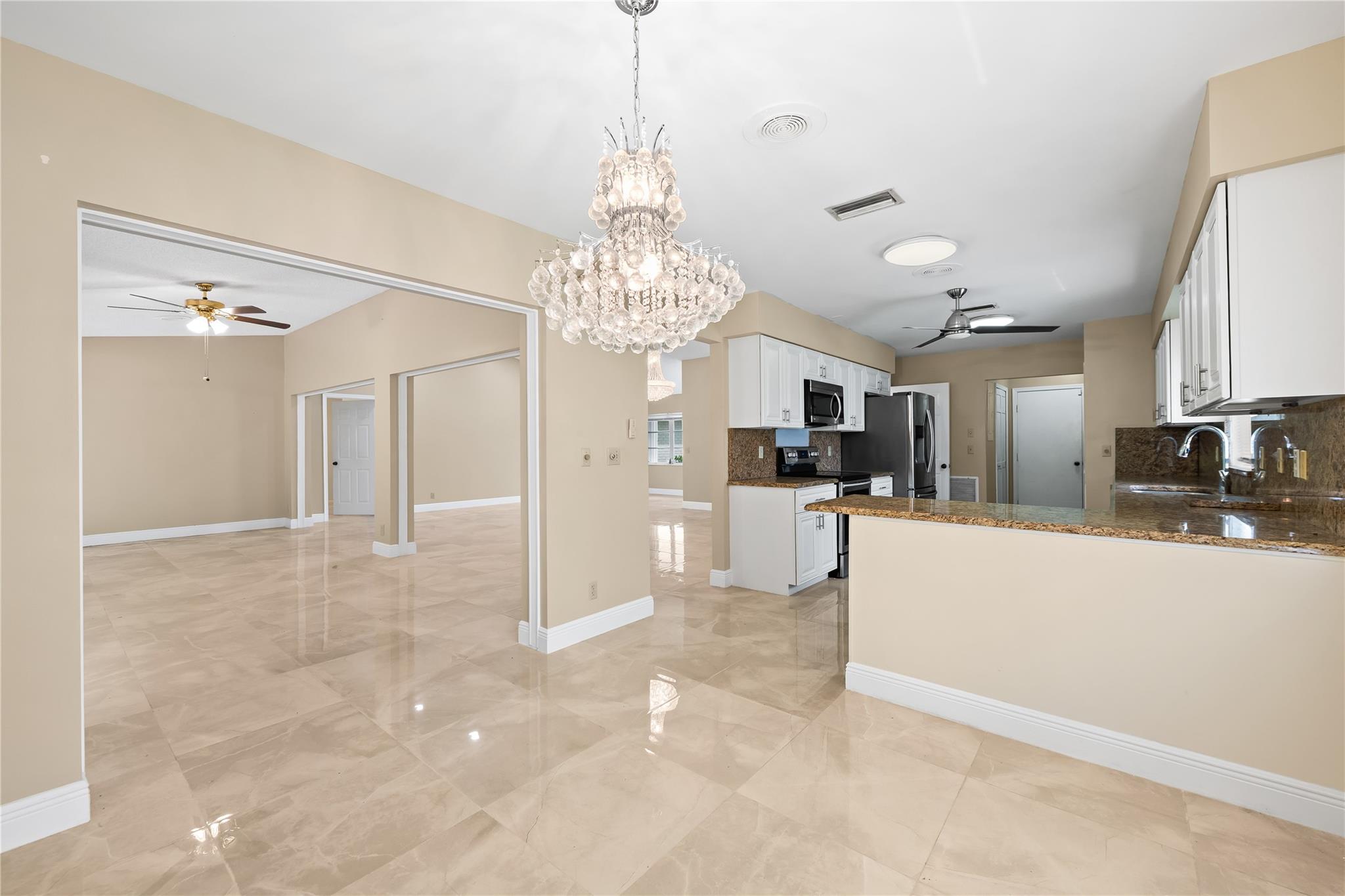 View photos, virtual tours, details... 10911 Greentrail Dr