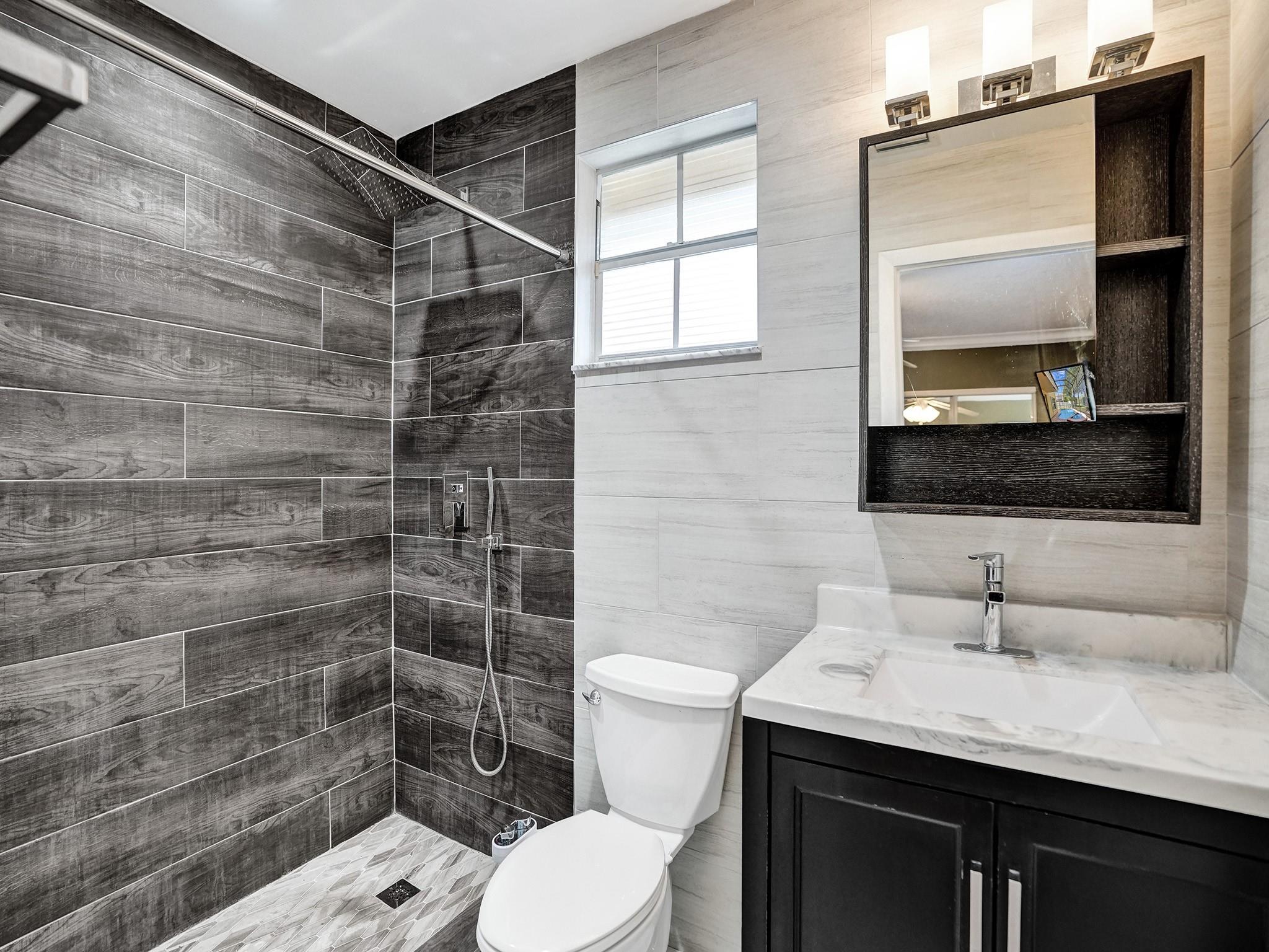 Embassy Lakes Ph II 141-4 - Residential