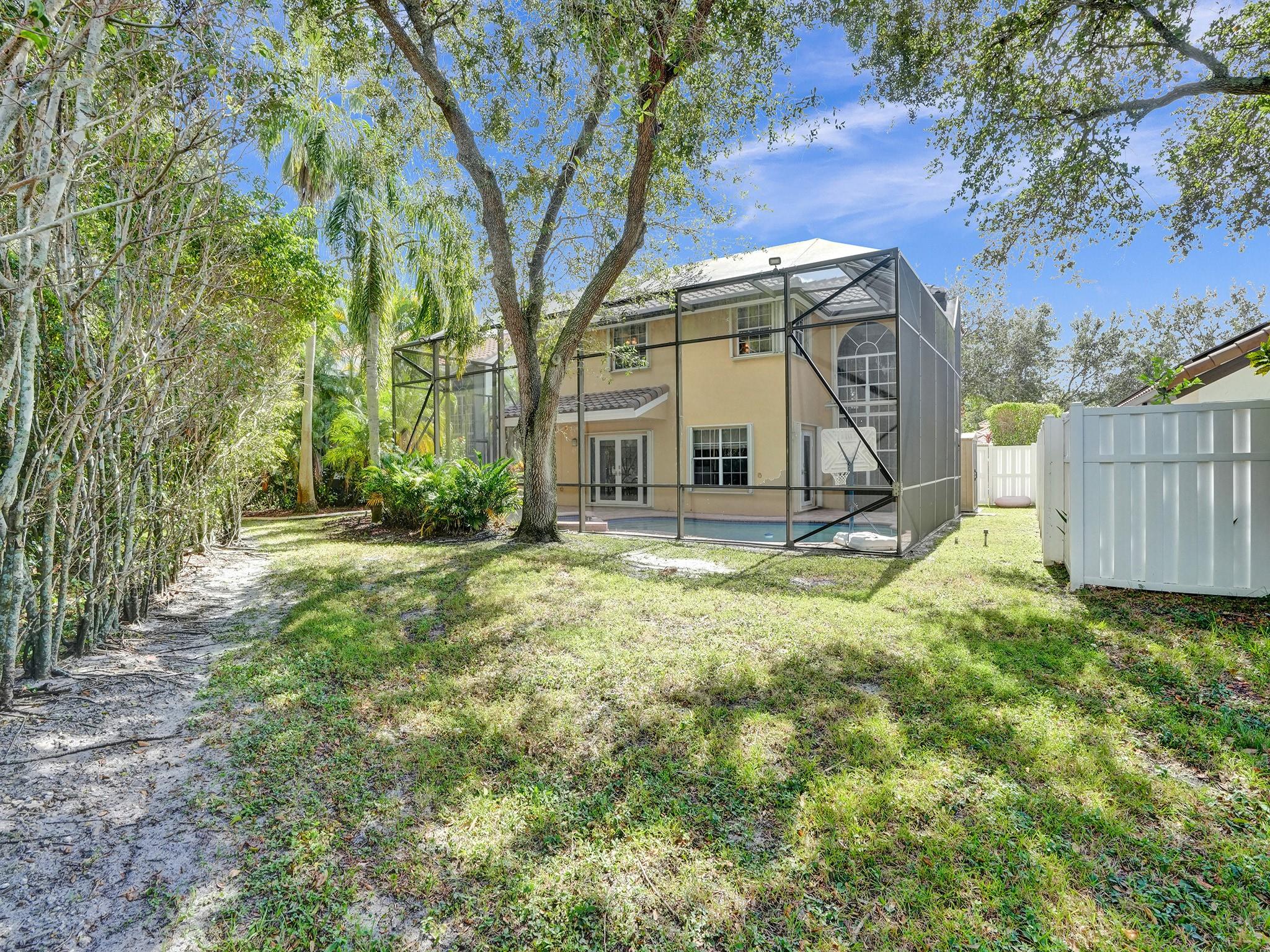 Embassy Lakes Ph II 141-4 - Residential