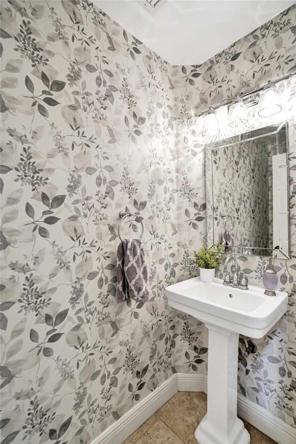 Embassy Lakes Ph II 141-4 - Residential