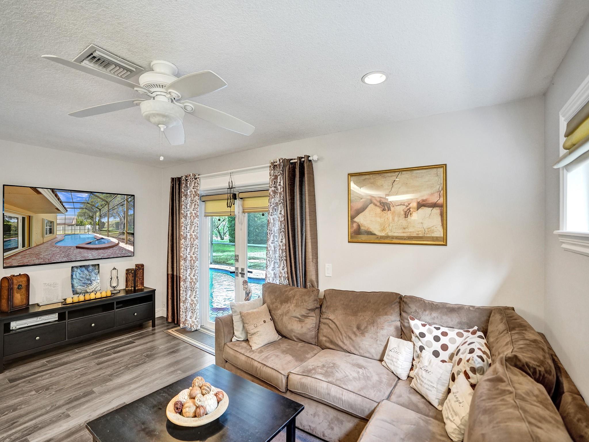 Embassy Lakes Ph II 141-4 - Residential