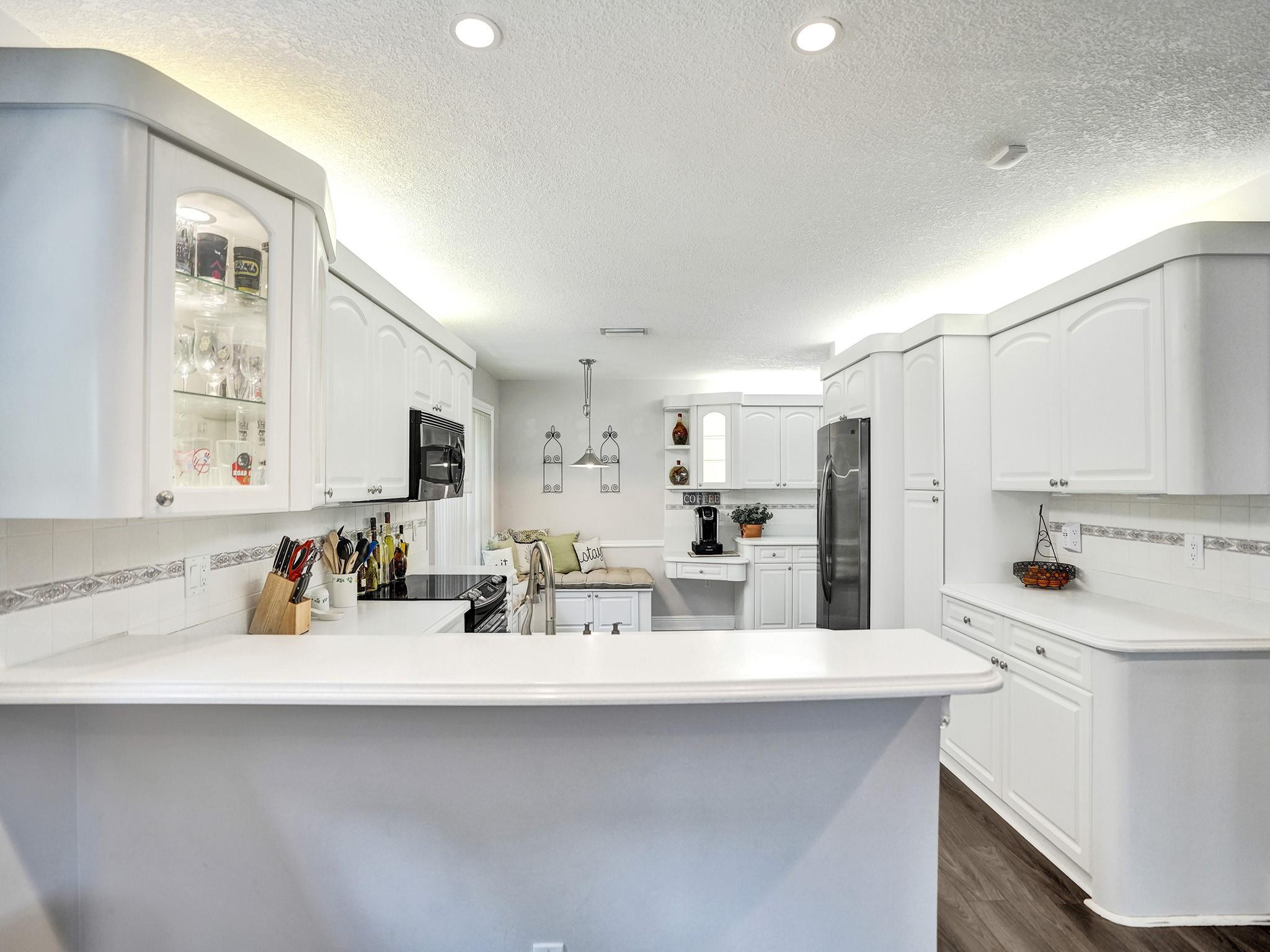 Embassy Lakes Ph II 141-4 - Residential