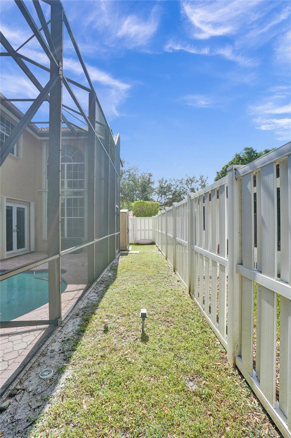 Embassy Lakes Ph II 141-4 - Residential