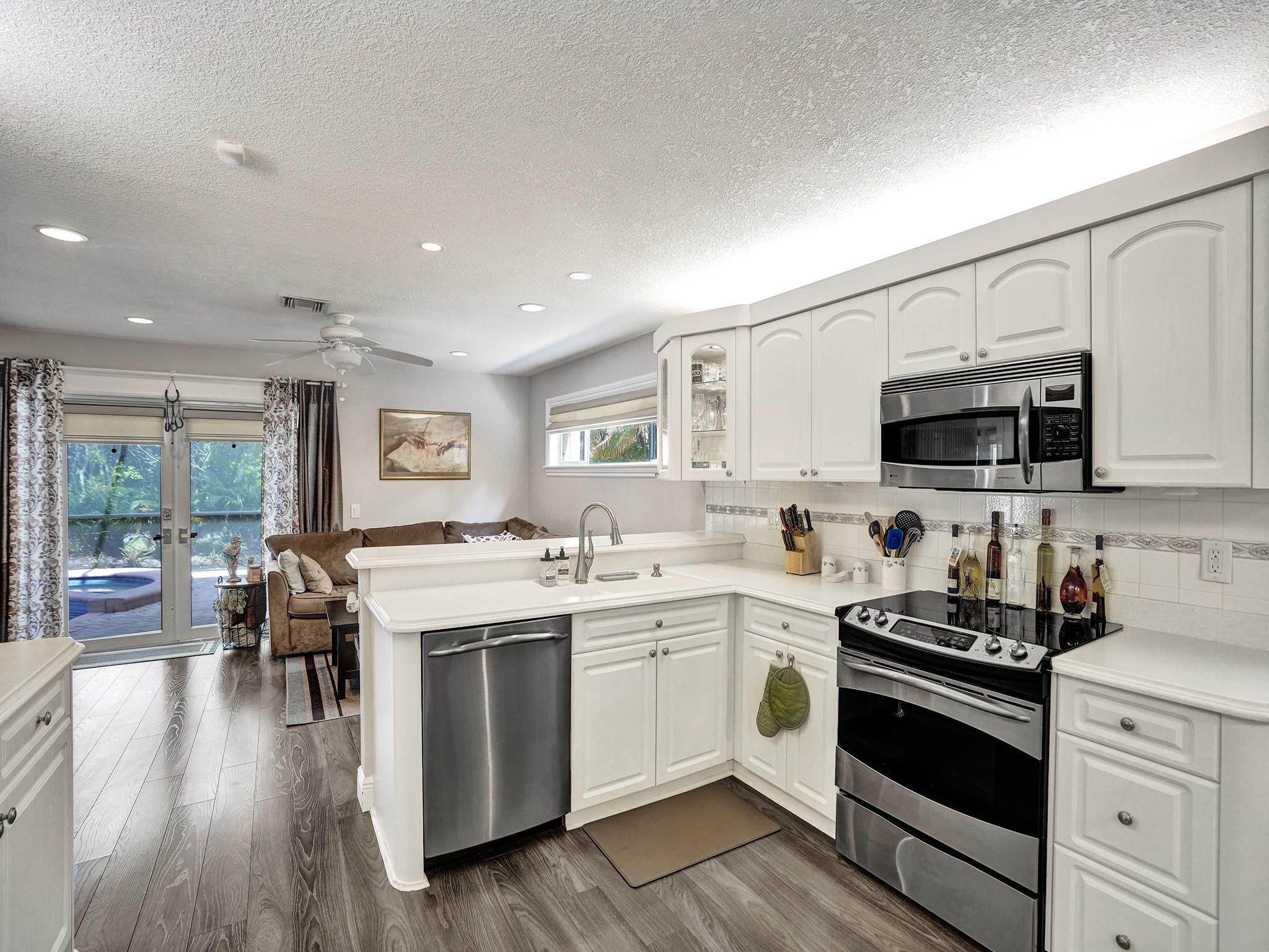 Embassy Lakes Ph II 141-4 - Residential