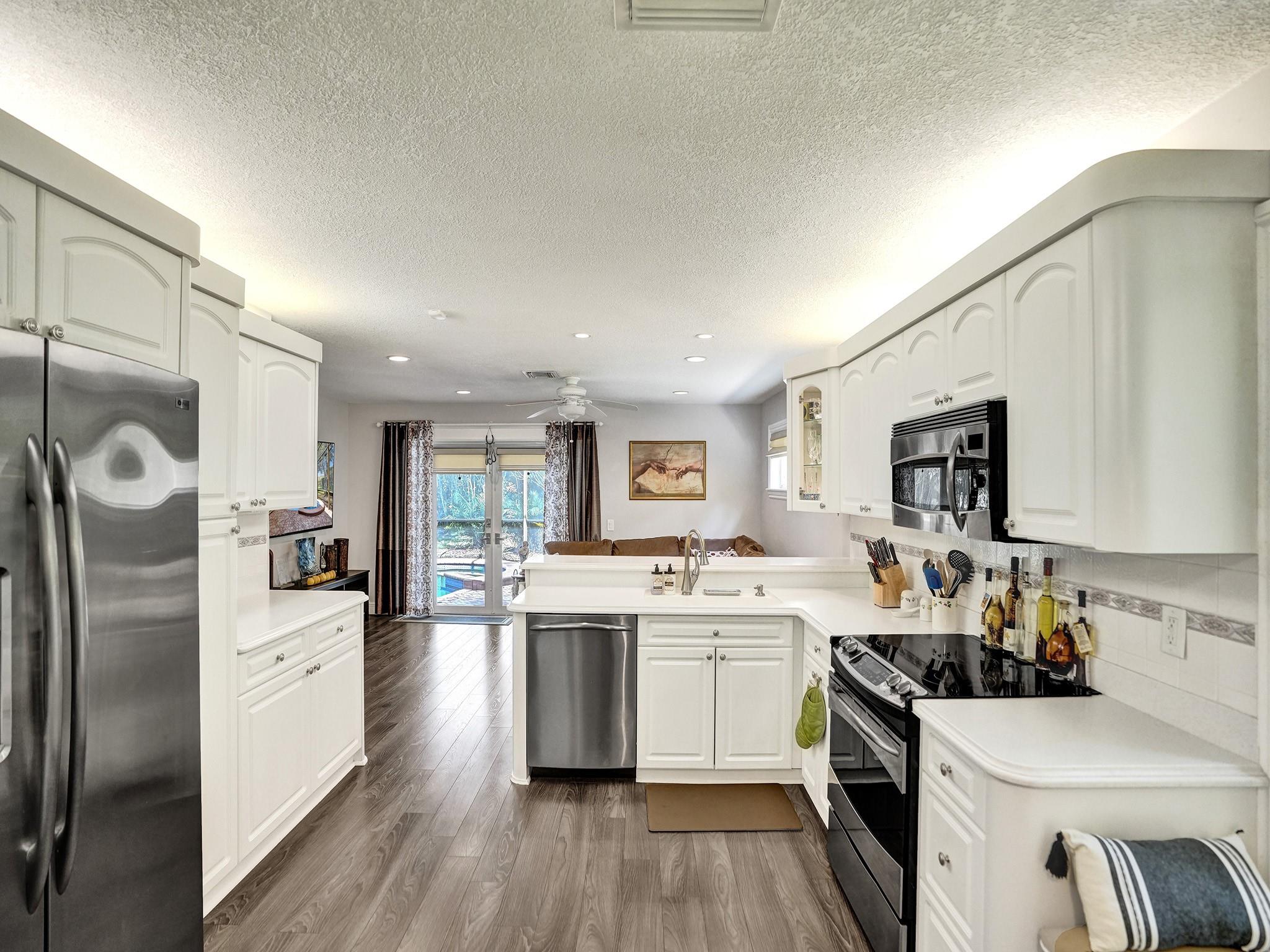 Embassy Lakes Ph II 141-4 - Residential