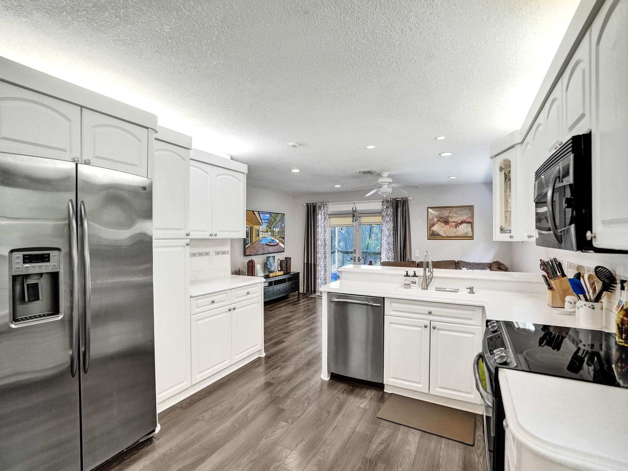 Embassy Lakes Ph II 141-4 - Residential