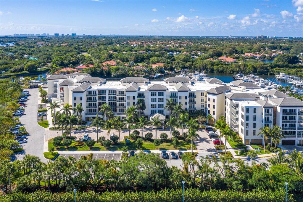 AZURE CONDO - Residential