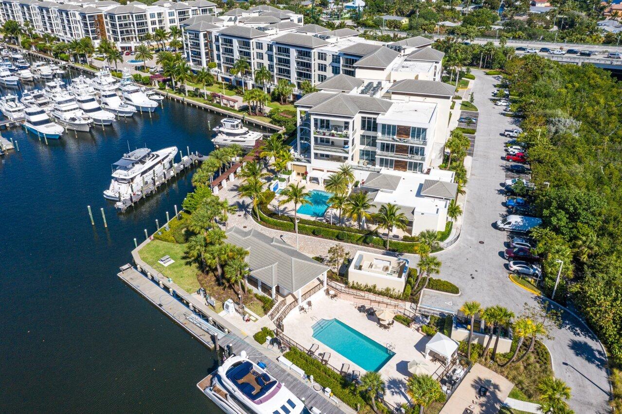 AZURE CONDO - Residential