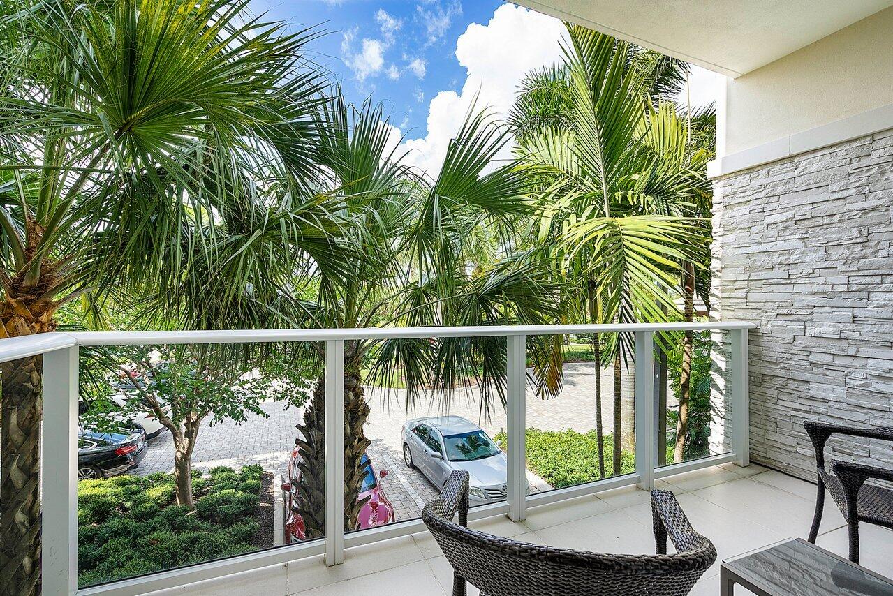 AZURE CONDO - Residential