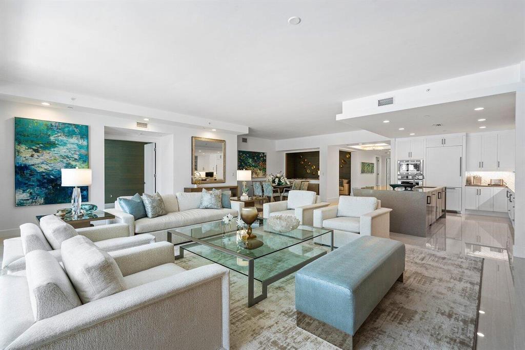 AZURE CONDO - Residential