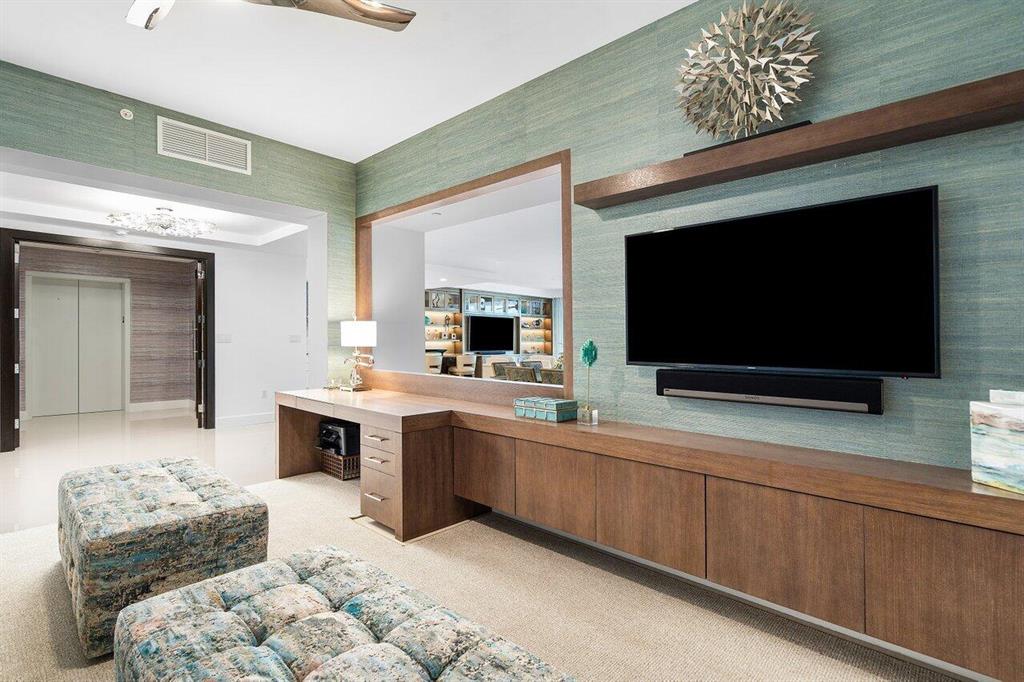 AZURE CONDO - Residential