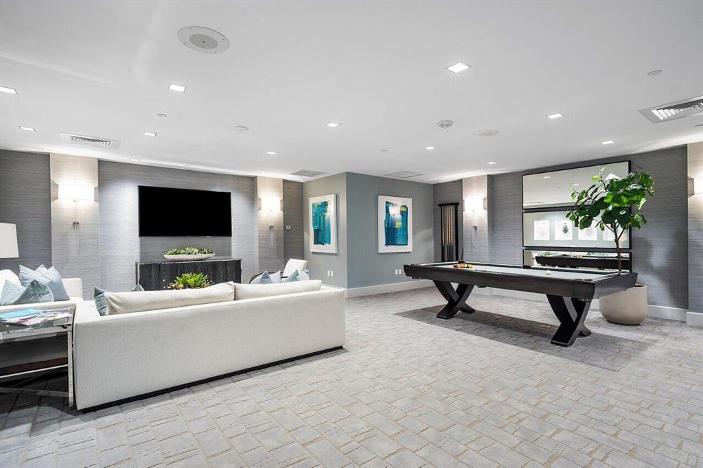 AZURE CONDO - Residential