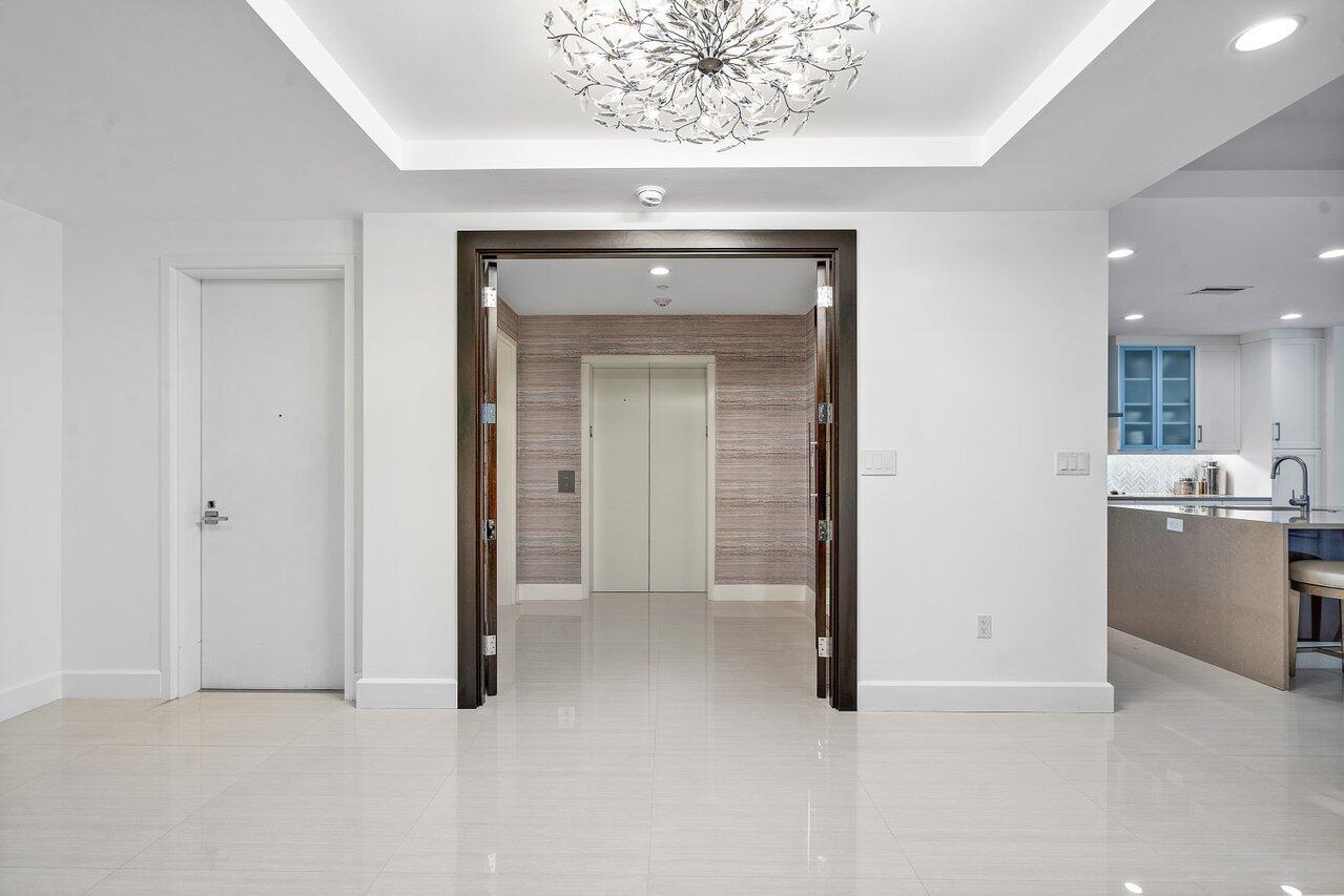 AZURE CONDO - Residential