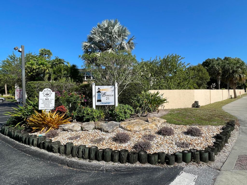 Photo of 1561 NE 12th Terrace #C-4, Jensen Beach, FL 34957 (MLS # R10854029)