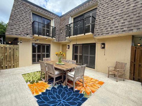 2911 SW 22nd Circle 37B Delray Beach FL 33445