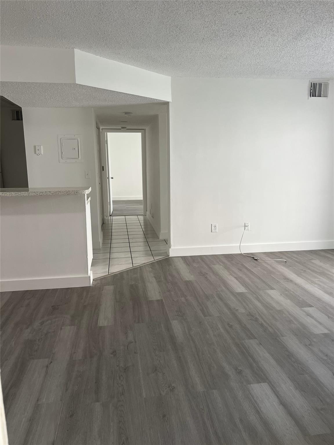 Villa Rustica I Condo - Residential Lease