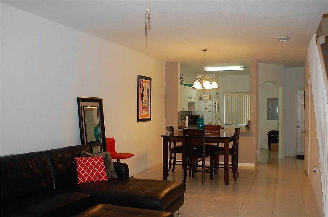 CATALINA LAKES - Residential