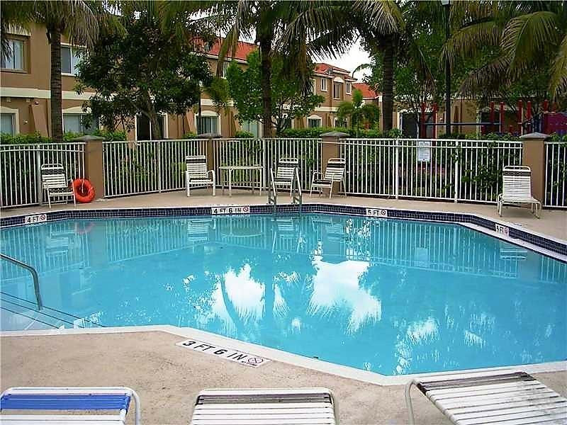 CATALINA LAKES - Residential