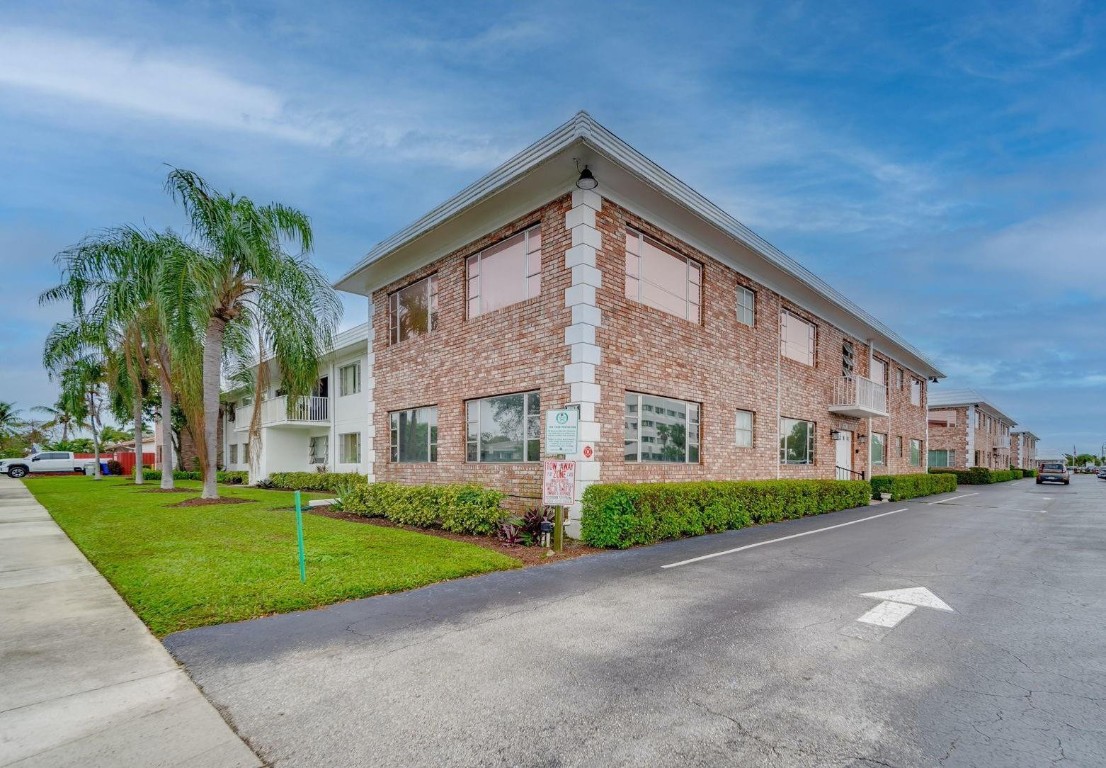 Virginian Apartments - Residential