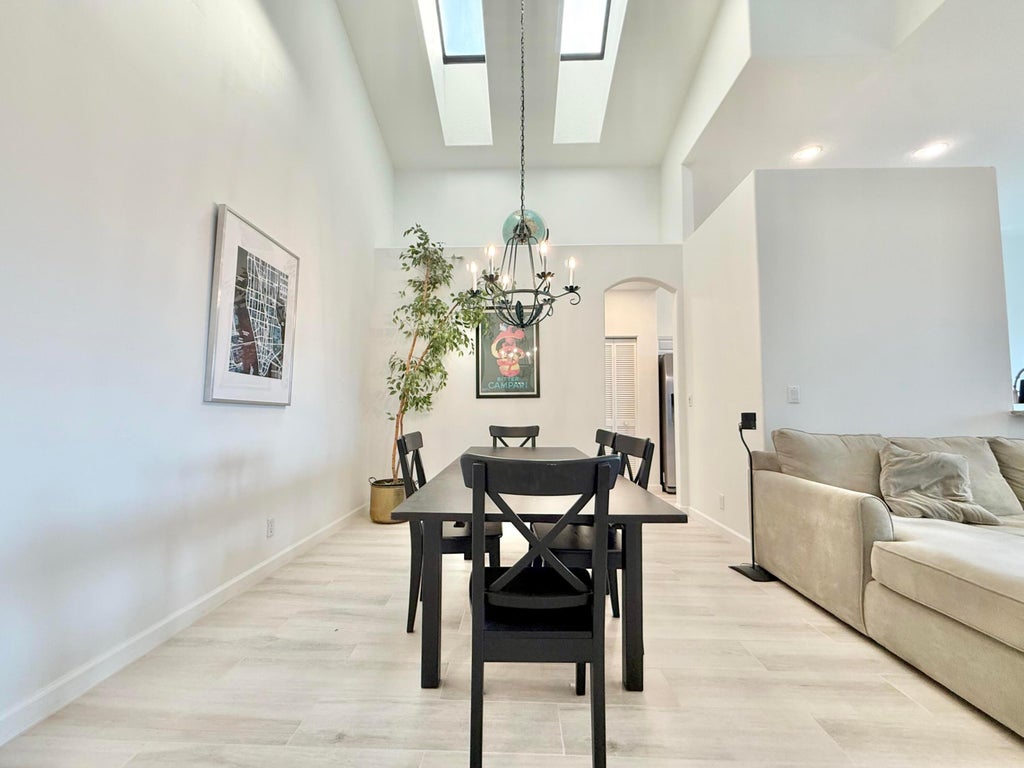 Photo of 46 Pinnacle Cove, Palm Beach Gardens, FL 33418 (MLS # B26070830)