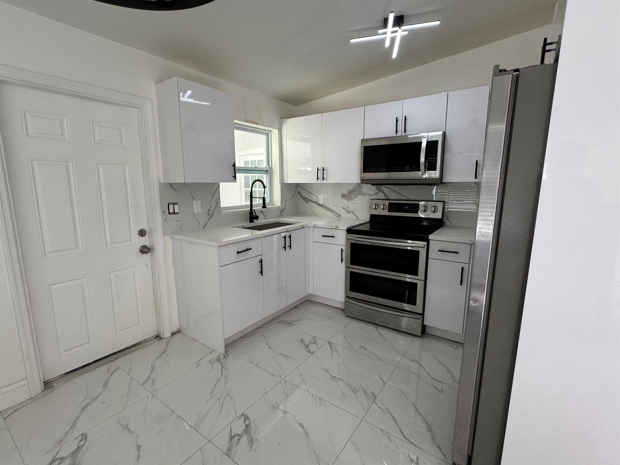 MAIN SUBDIVISION - Residential Income