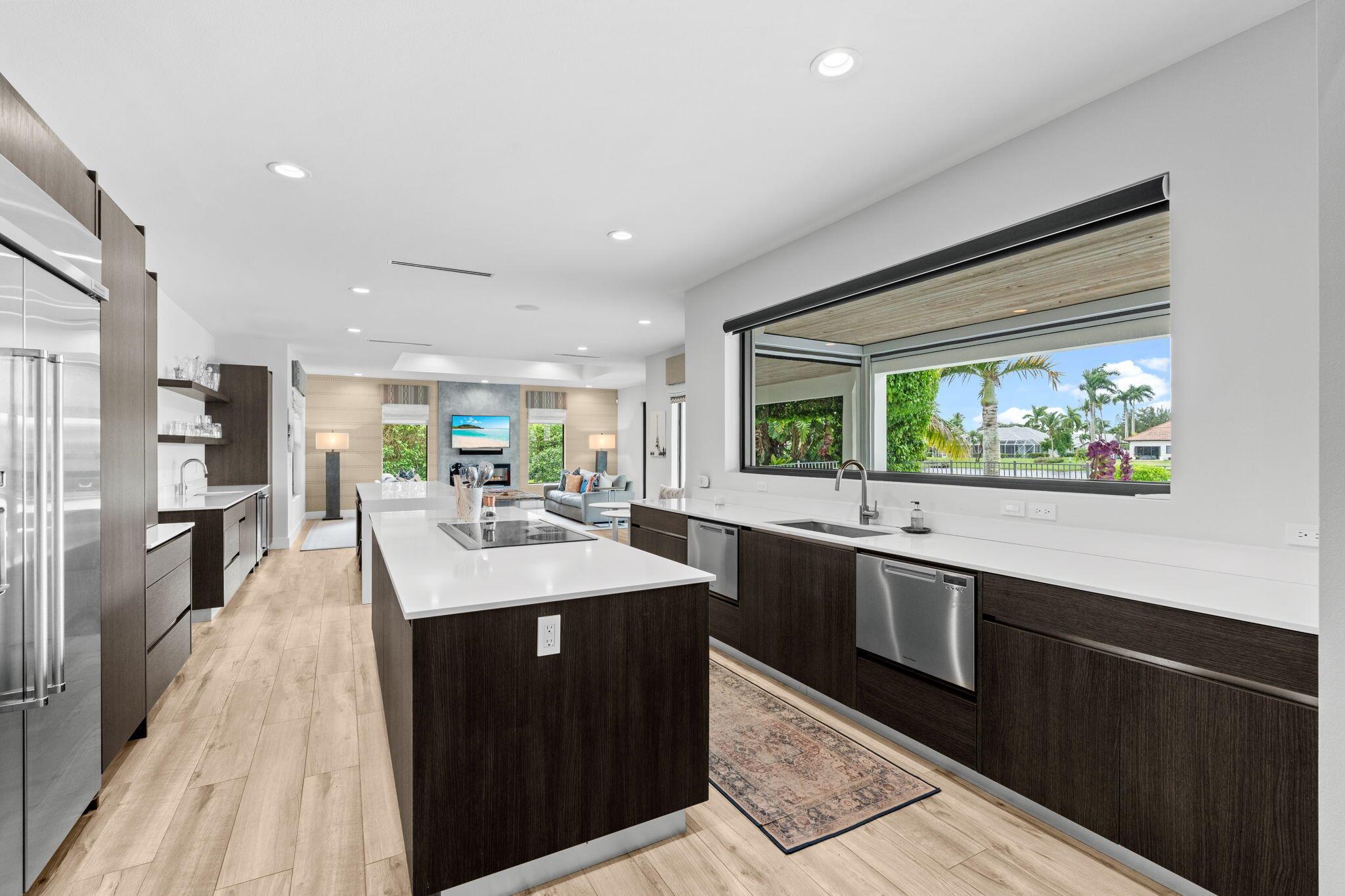 GREENVIEW COVE OF WELLING - Residential