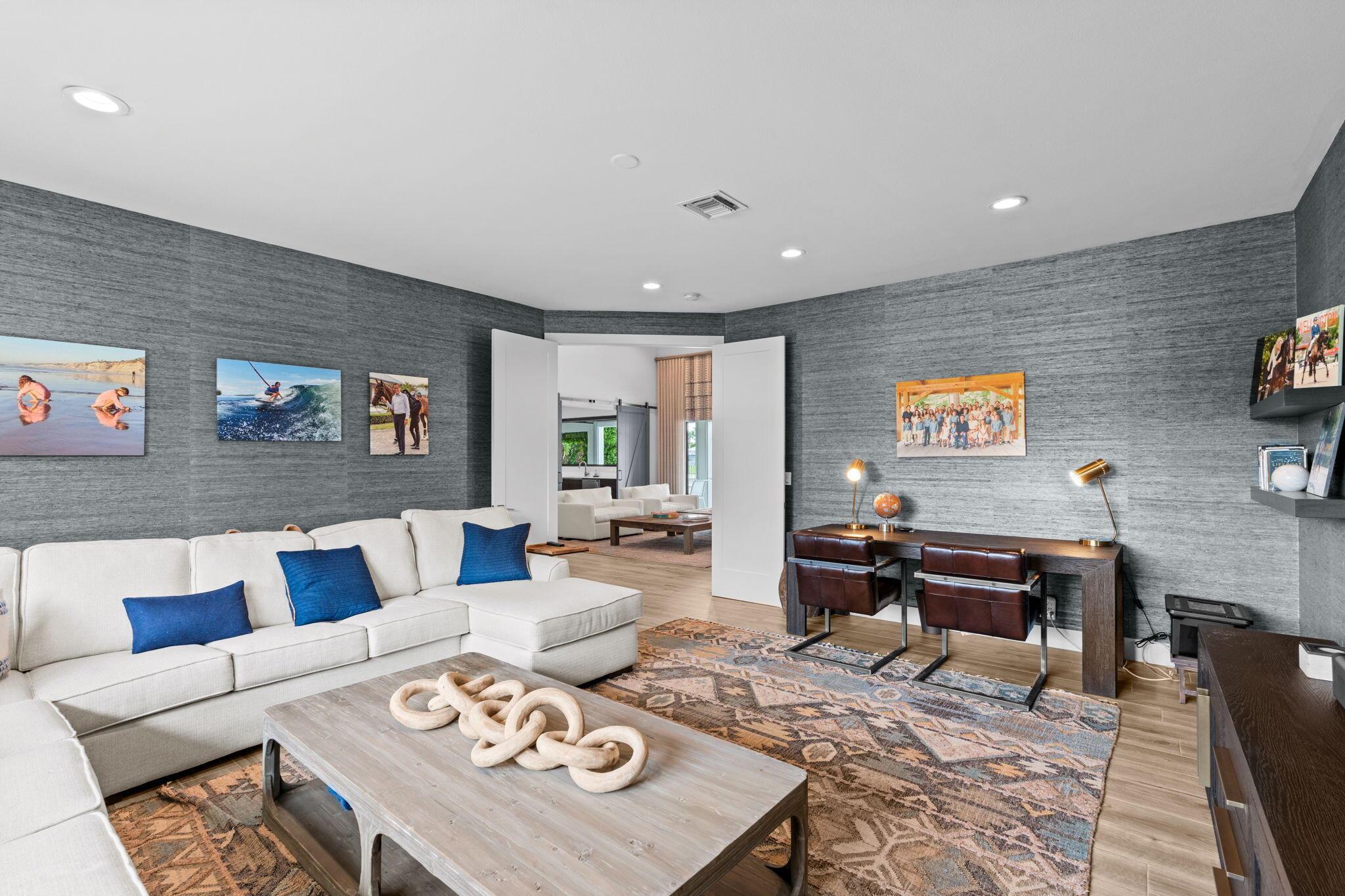 GREENVIEW COVE OF WELLING - Residential