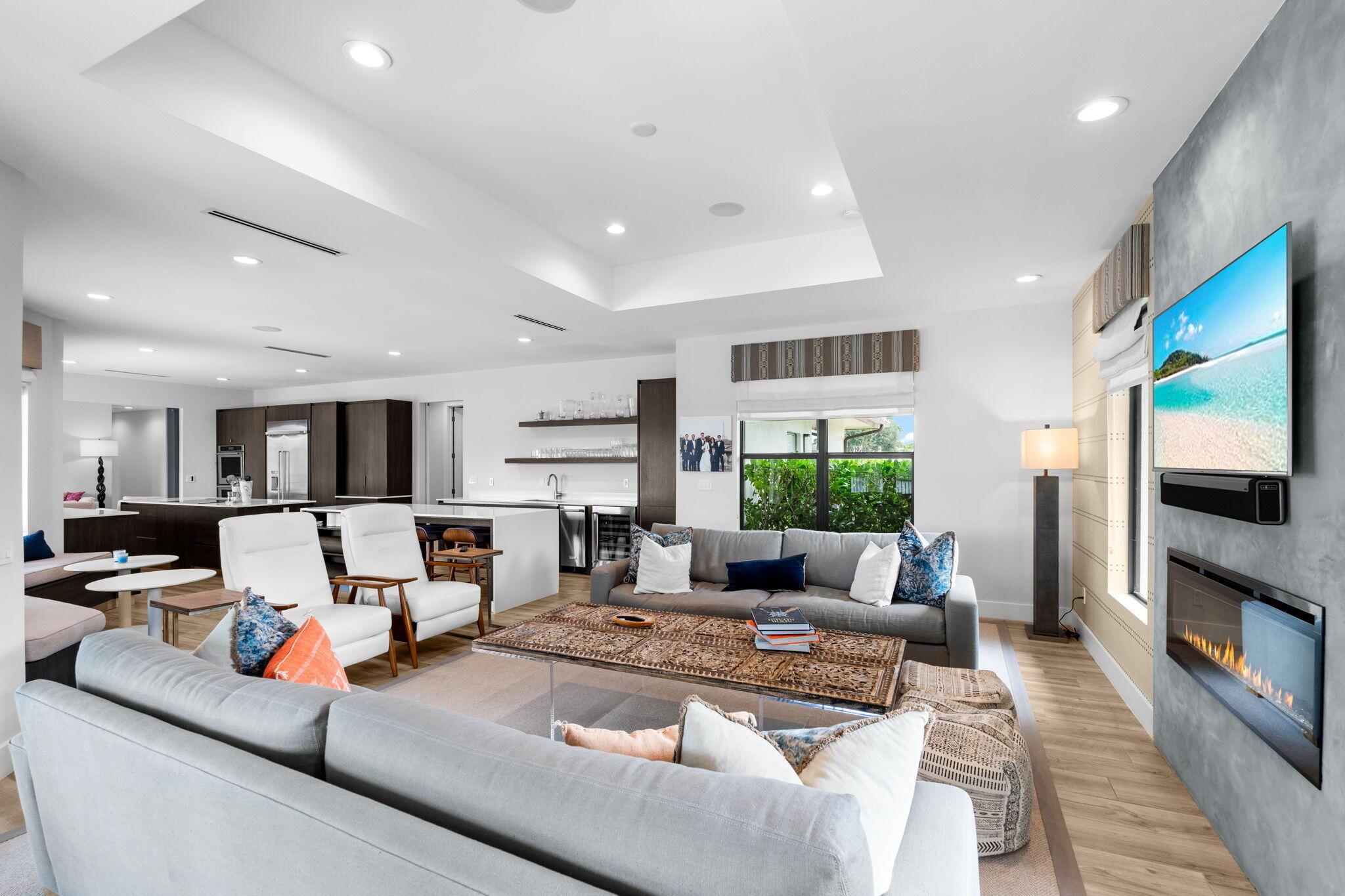 GREENVIEW COVE OF WELLING - Residential