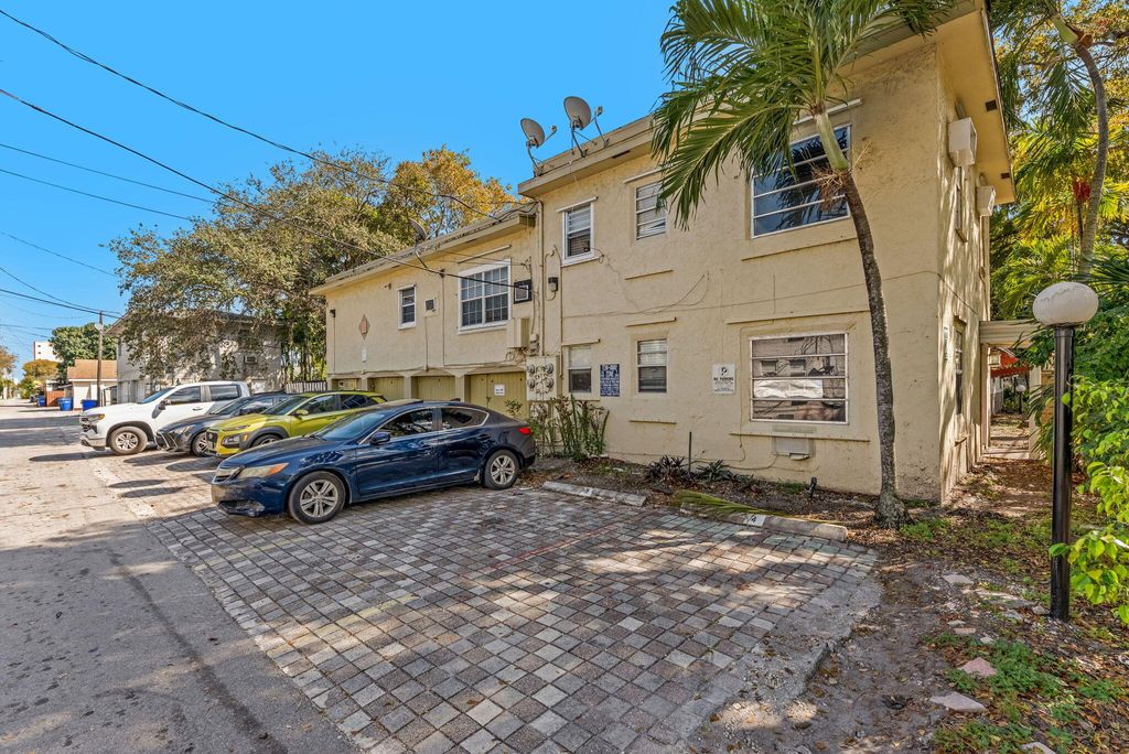 Photo of 1857 Buchanan Street #7, Hollywood, FL 33020 (MLS # B26016366)