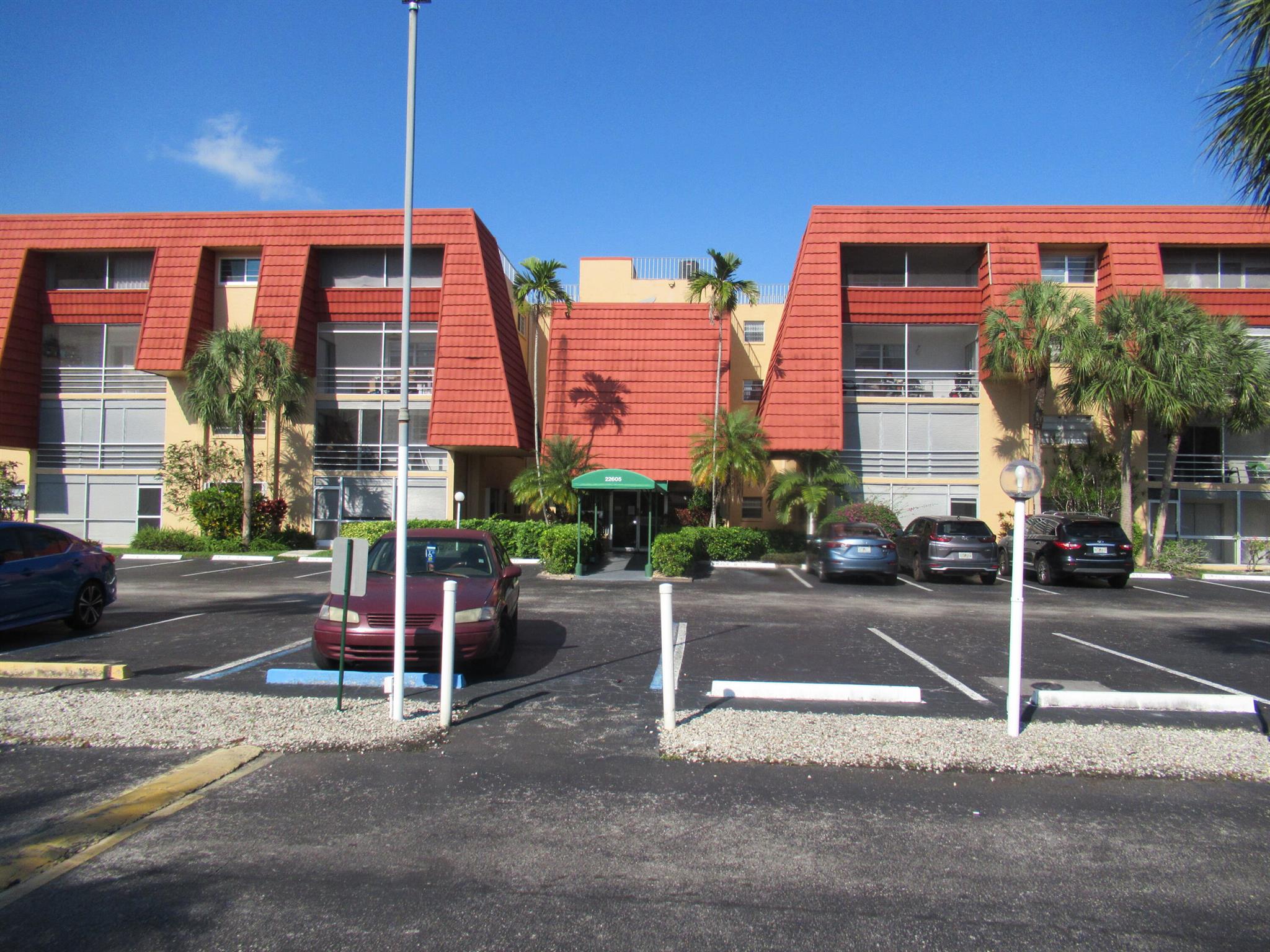 BOCA CLUB CONDO - Residential Lease